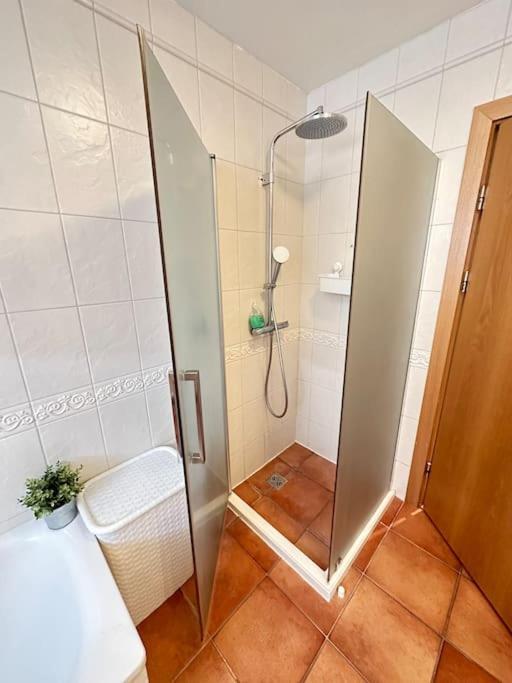 Spacious And Family Friendly Apartment In Рейкьявик Экстерьер фото